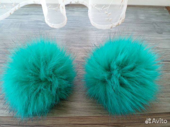 Меховые помпоны