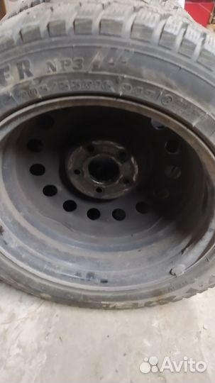 Maxxis ArcticTrekker NP3 205/55 R16 94T