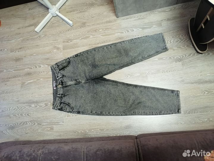 Джинсы широкие