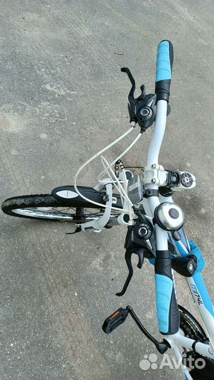 Велосипед trinx белый