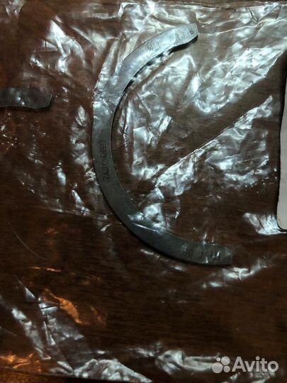 Шайба упорная подшипника коленвала