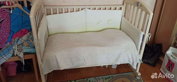 Детская кроватка