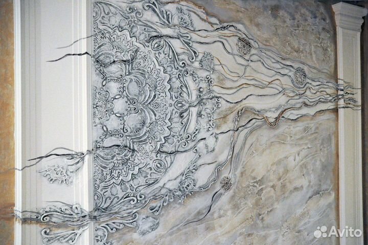 Барельеф, лепнина, роспись стен, картины