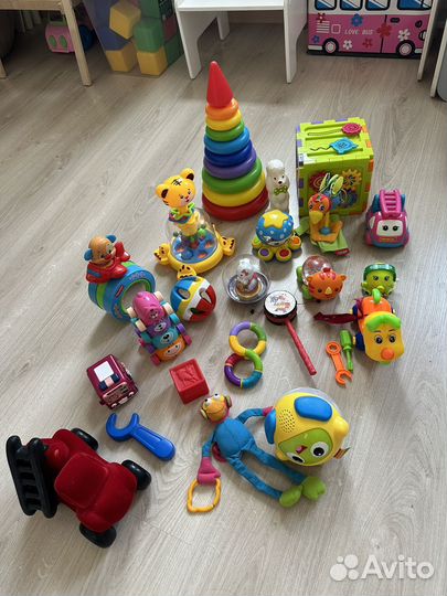 Развивающие детские игрушки пакетом