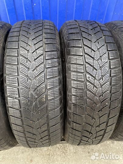 Goodyear UltraGrip Performance Gen-1 215/65 R17