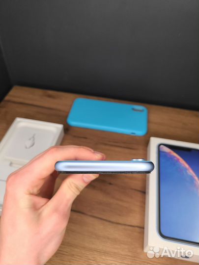 iPhone Xr, 128 ГБ
