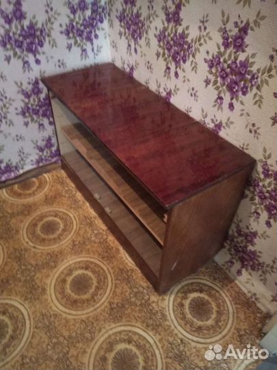 Тумбочка под обувь