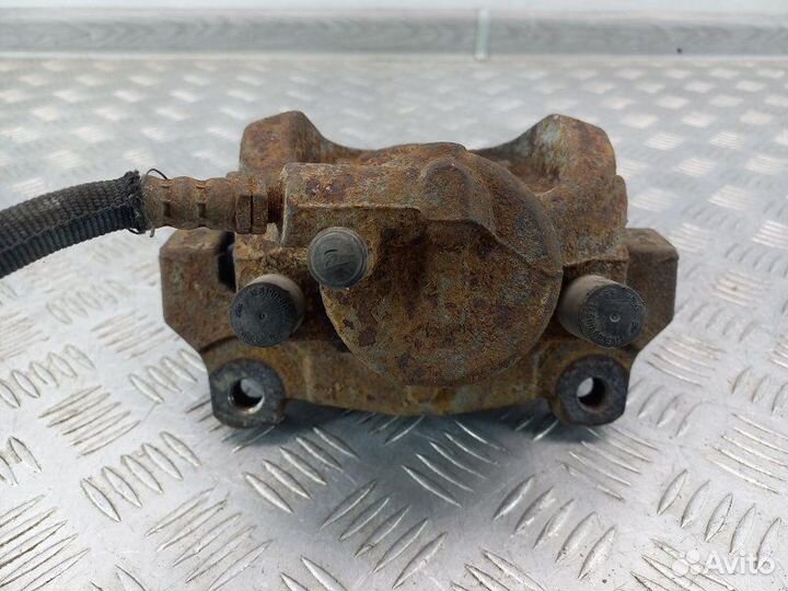 Суппорт передний левый Land Rover Freelander 2 2.2