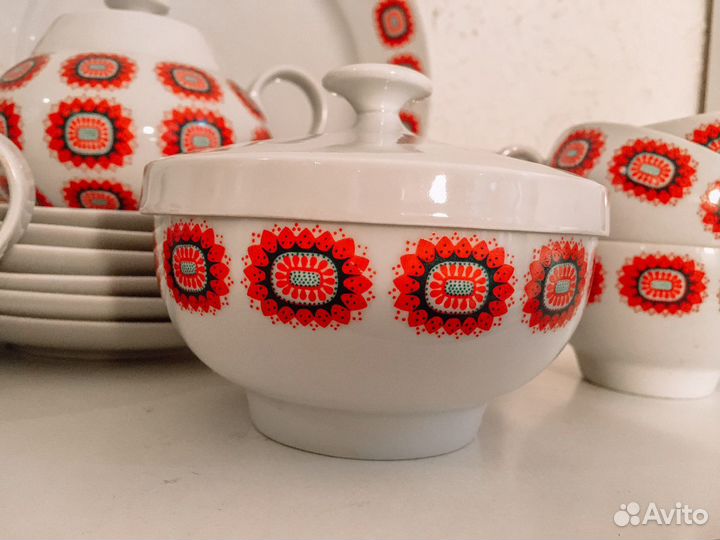 Фарфоровый сервиз