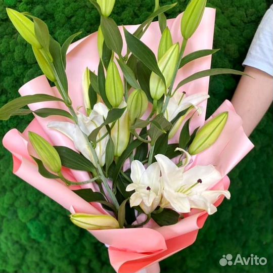 Букеты из лилий