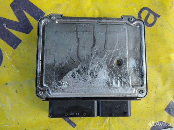 Блок управления двс VW Jetta 6