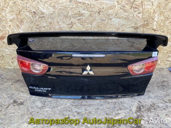 Крышка багажника Мицубиши Лансер 10