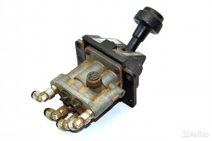 Рычаг управления гидравликой volvo FM9 (01.01-12.0