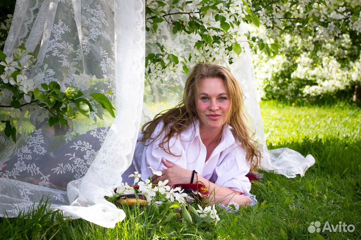 Фотосессия прогулка в яблонях