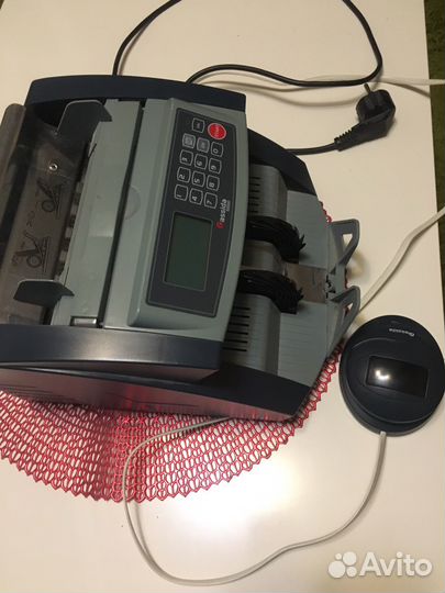 Счетчик банкнот Cassida 5550