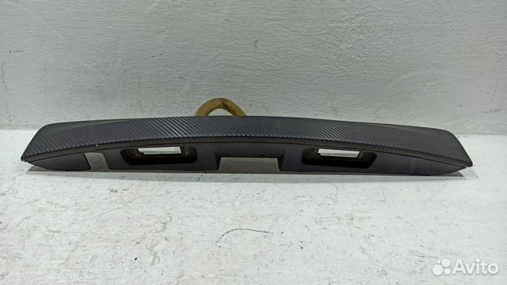 Накладка двери багажника