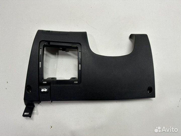 Консоль переднего панеля передний левый Hyundai