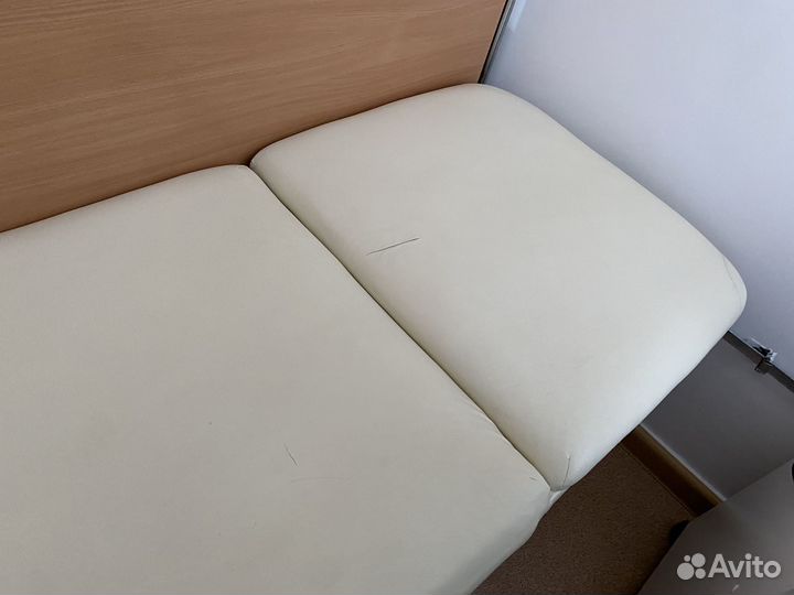 Кушетка физиотерапевтическая