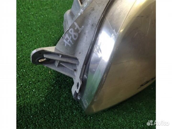 Фара левая Hyundai Santa Fe 2004