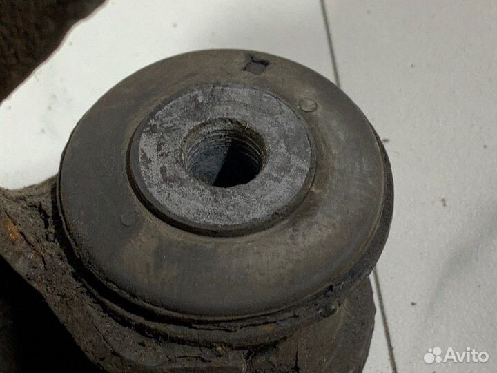 Рычаг передний левый Skoda Octavia A5