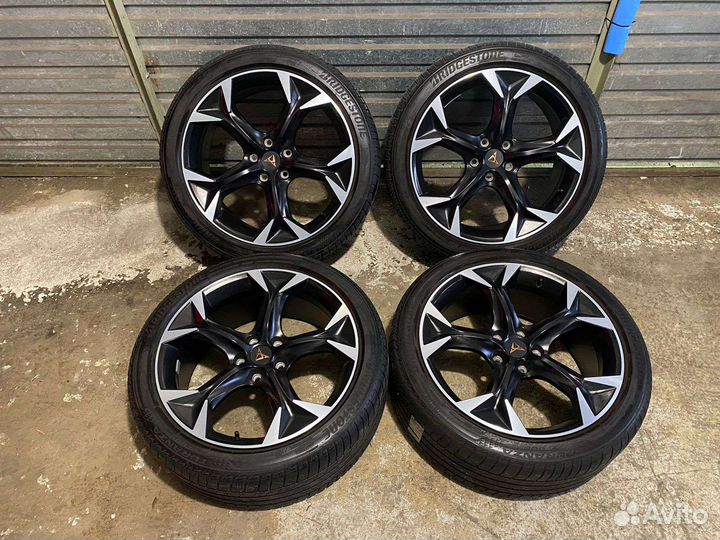 Оригинальные колёса R19 VAG