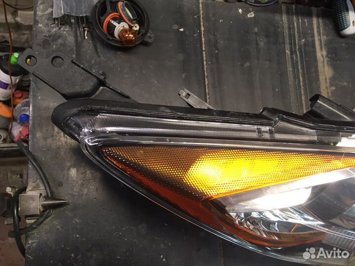 Фара на Mazda 3 BL, галоген