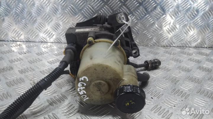 Насос эур 8200520790 Renault Kangoo (2008-2018)