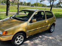 Volkswagen Polo 1.0 MT, 1995, 200 000 км, с пробегом, цена 100 000 руб.