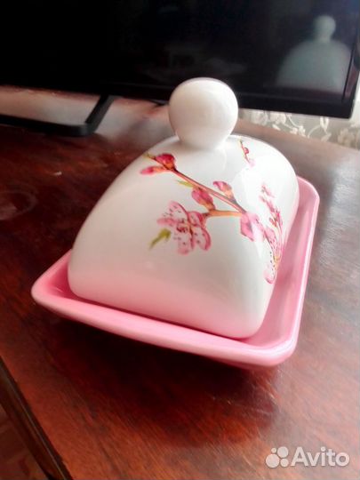 Масленка фарфоровая