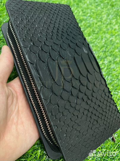 Кошелек из кожи питона