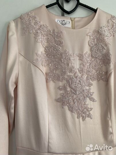 Платье на никах 44 46