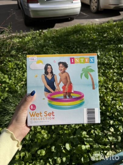 Надувной бассейн intex