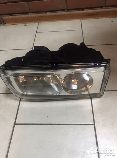 81658209 Правая фара Mercedes-Benz