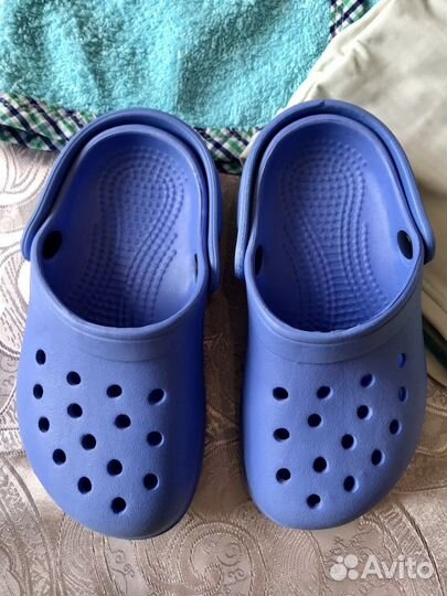 Халатик для бассейна р-р 98, кроксы 24-25, плавки