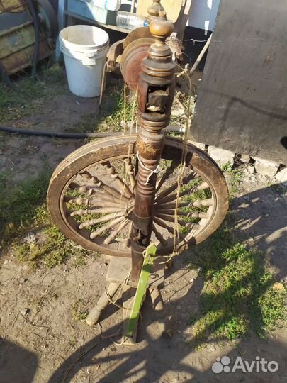 Прялка деревянная старинная