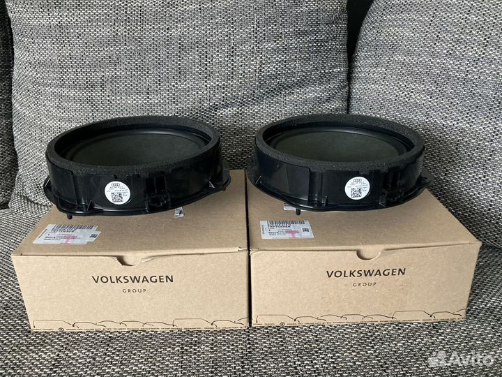 Продам автомобильную колонку Audi