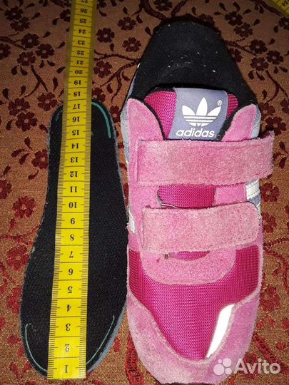 Кроссовки adidas для девочки