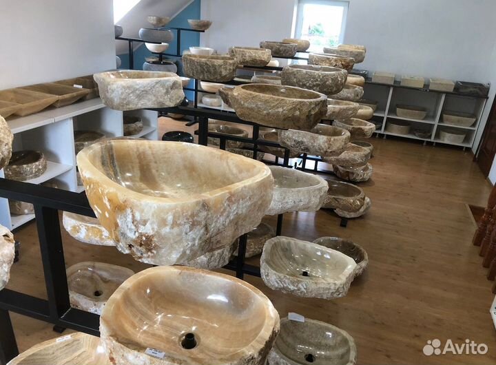 Раковина из мрамора