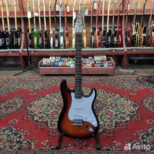 Электрогитара Fernandes Stratocaster LE-1Z SSS