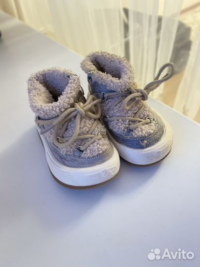 Ботинки детские 19 размер