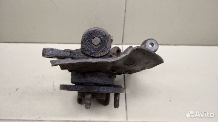 Кулак поворотный передний правый RAV 4 2000-2005