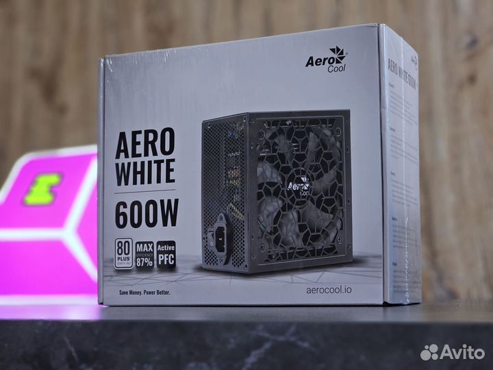 Блок питания 600w Aerocool White 80+