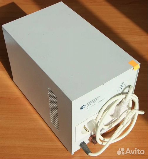 Продается стабилизатор напряжения Штиль R800E