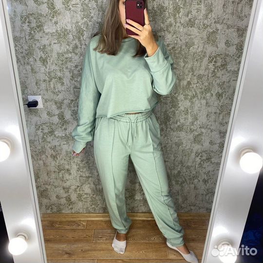 Спртивный костюм