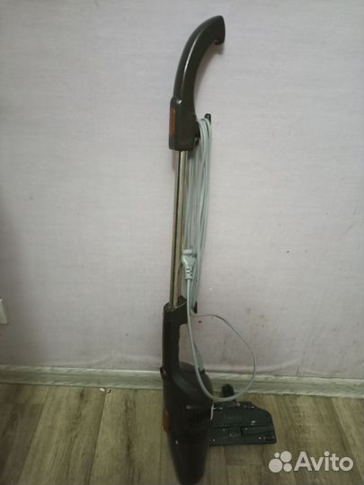 Вертикальный пылесос