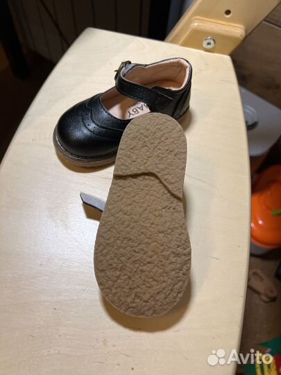 Туфли черные для девочки 22 размер