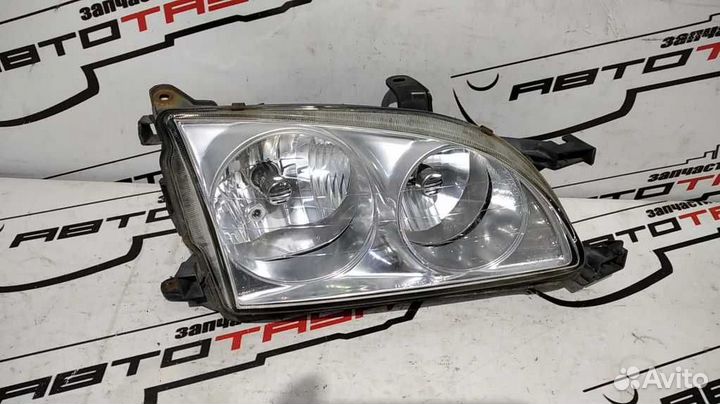 Фара toyota caldina AT211G CT216G ST210G ST215G ST