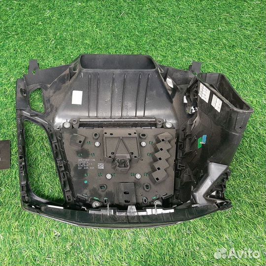 В наличии: Блок кнопок для Ford Focus 3