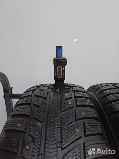 Kumho I'Zen KW22 215/65 R16