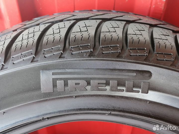 Pirelli Winter Sottozero 3 245/45 R19
